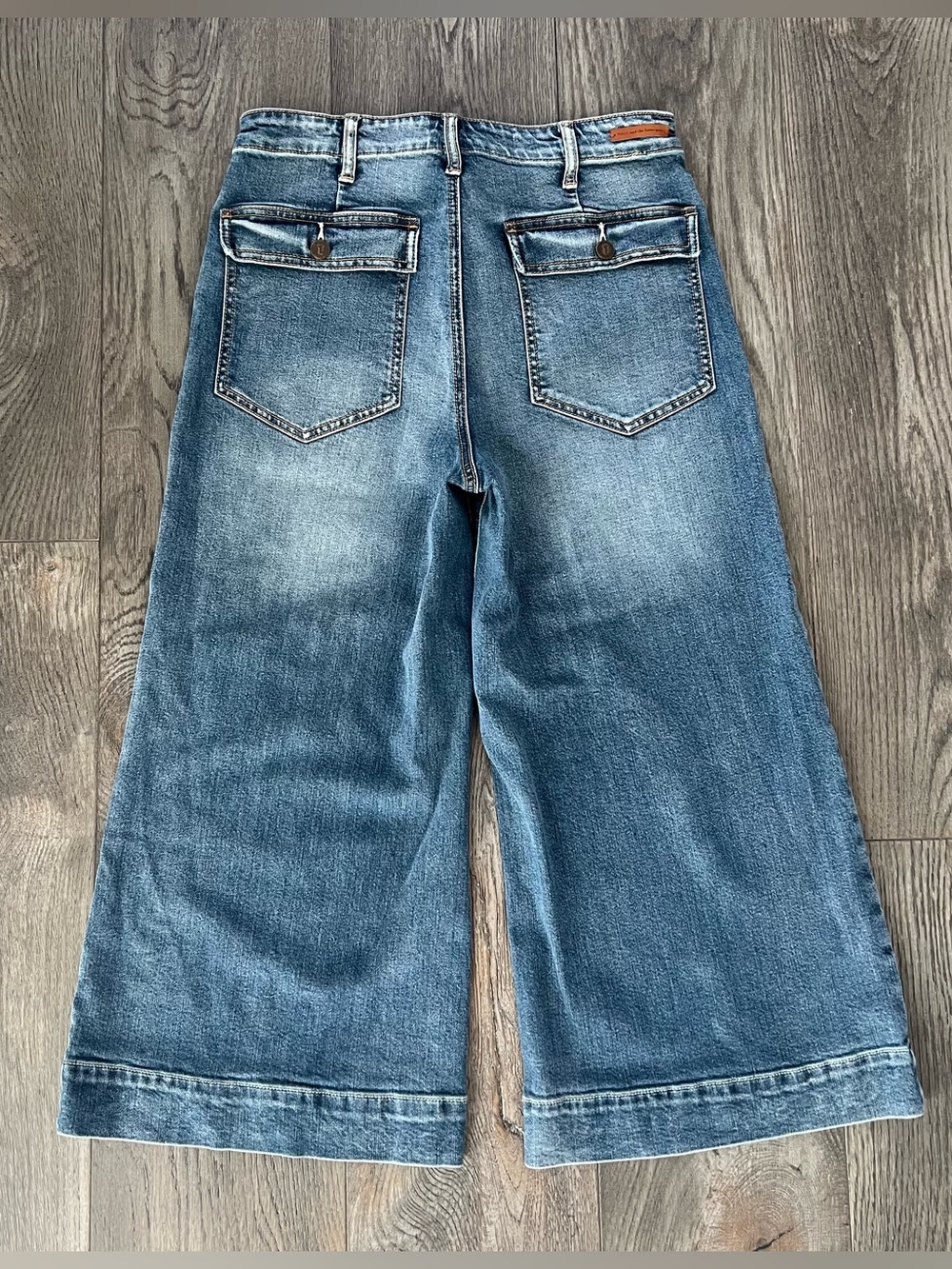 ANTHROPOLOGIE PILCRO Utility Wide Leg Cropped Denim Jeans Size 30 - Picture 4 of 12